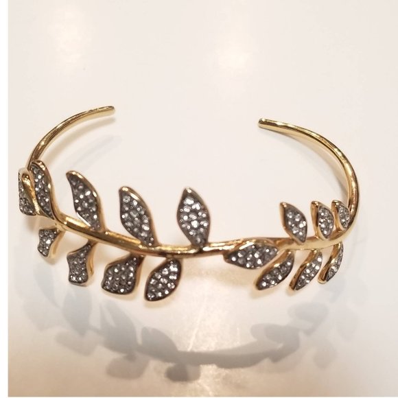 Stella & Dot Jewelry - Stella & Dot Ivie Gold Leaf Cuff Bracelet